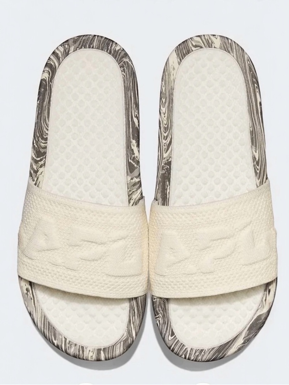 APL Techloom women’s slide logo pristine silver size 7 NEW in box